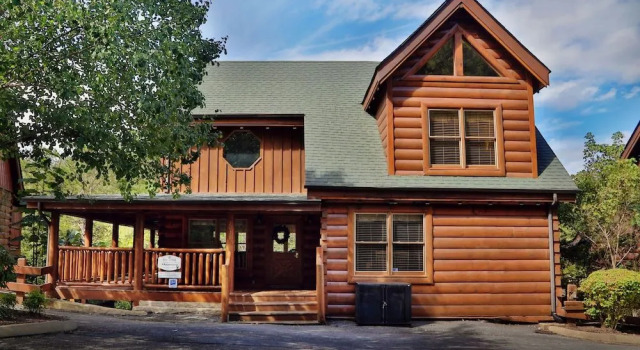 Mayberry 3 Br cabin by RedAwning