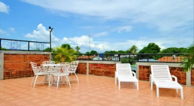 Terraza de Meme, Prenota Hotel Hotel a Leon Region con parcheggio, Parcheggio