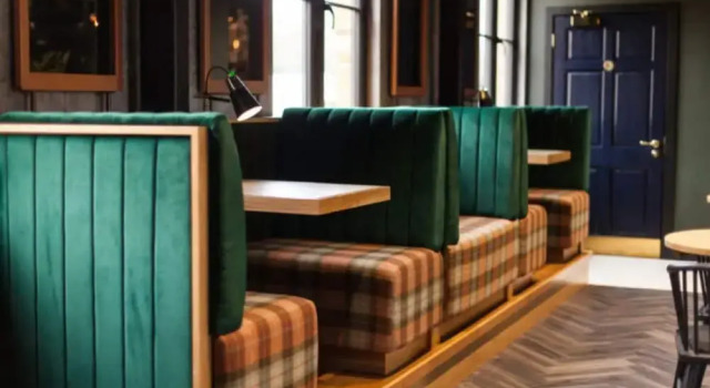For Students Only Hox Park, Rezervasyon Otel Egham Surrey, John F Kennedy Memorial yakınında