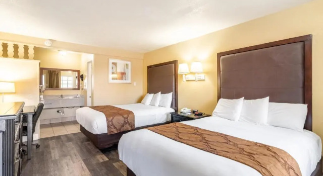 Номер Deluxe Americas Best Value Inn and Suites Flagstaff