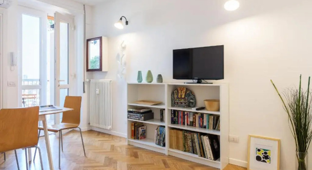 JOIVY Homey 1-Bed W/View Near Citylife, Забронировать Апартаменты/квартира Апартаменты Фьера Милано Сити, рядом с Амендола, Апартаменты/квартира