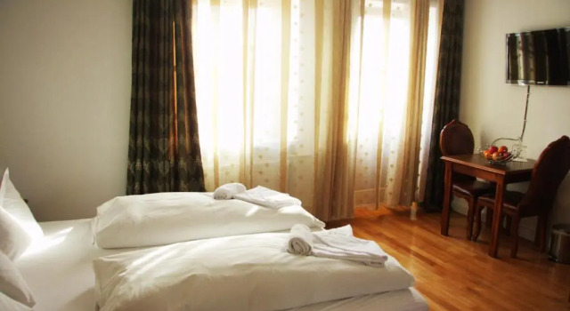 Двухместный номер Standard с балконом Hotel Viktoria