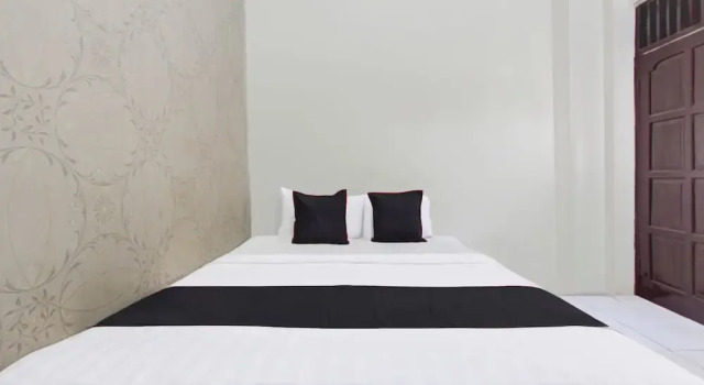 Номер Deluxe Hotel O Near Tugu Yogyakarta 2 formerly Monjali Inn