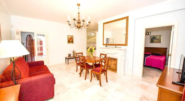 Apartment With one Bedroom in Caniço, With Wonderful sea View, Shared Pool, Enclosed Garden - 1 km From the Beach, Boek Appartement Caniço Madeira