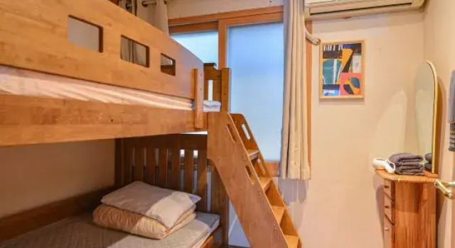 Seng i sovesal (sovesal til kvinder) Helloworld guesthouse