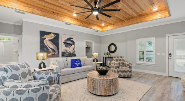 Charming 3/2 Beach House w/ Pool & Golf Cart Included - 1 Min Walk to Beach