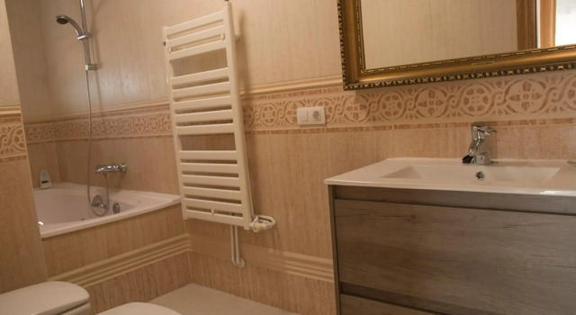 Vut Duplex La Puebla Parking gratis, Забронировать Отель Бургос Burgos Province, рядом с Аббатство Сан-Лесмес