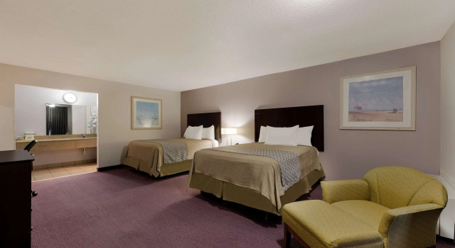 Четырёхместный номер Standard Americas Best Value Inn Alpine