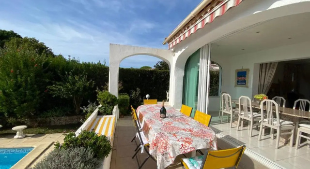 Villa 130m2, near St-Tropez, direct beach access, Rezervasyon Villa Grimaud Gulf of Saint Tropez