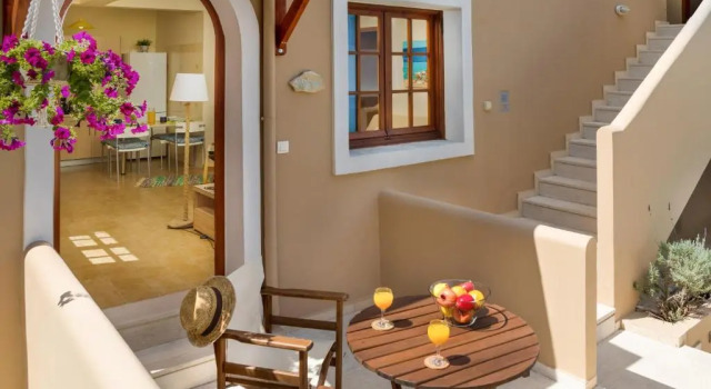 Апартаменты c 1 комнатой с частичным видом на море Avra Apartments