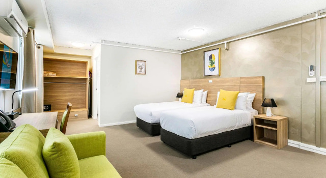 Трёхместный номер Standard Quality Inn Sunshine Haberfield