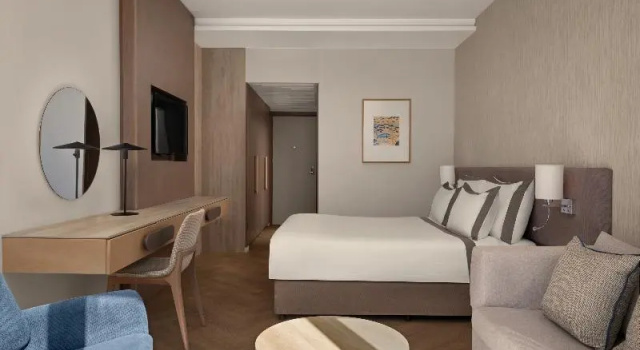 Двухместный номер Premium with pool and sea view Mediterranean Beach Hotel