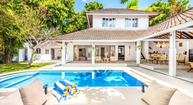 Вилла Villa Barcelona - Private 6 BDR Brand New Villa in Seminyak, Best Location, large Pool & Garden
