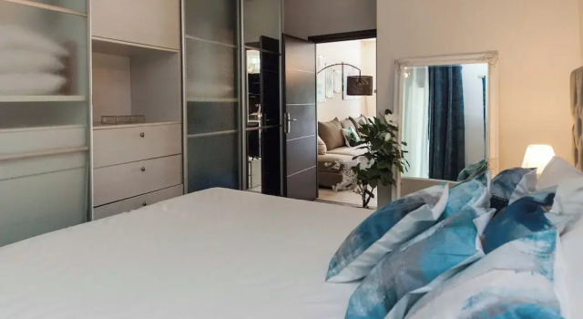 Luxurious 3 Bd Modern Apt in Dafni