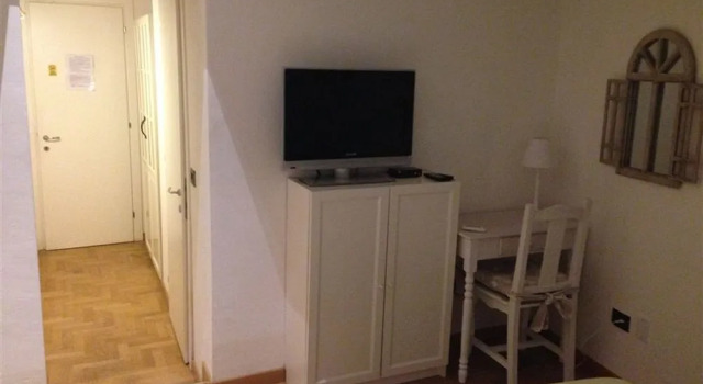 B&B and Home La Piazzetta della Pioggia, Забронировать Отель Болонья провинция Болонья, рядом с Башня Гарисенда