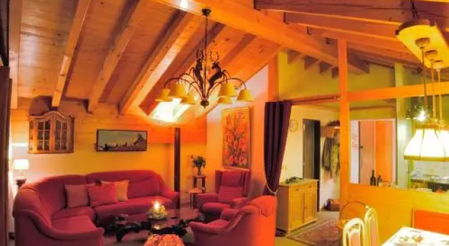 Cosy 3.5 Pièce À Täsch, Varaa Hotelli Taesch Zermatt