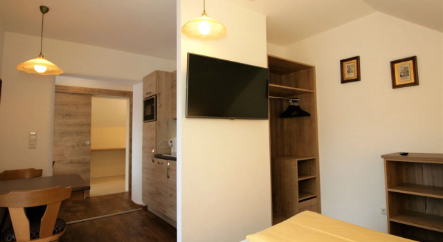 Studio Dirndl und Bua, Book Hotel Donnersbachwald 