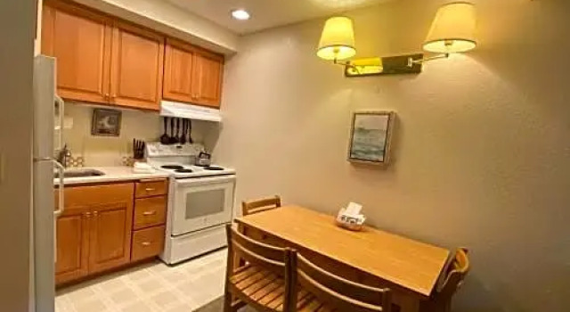 Апартаменты Surfcrest Resort