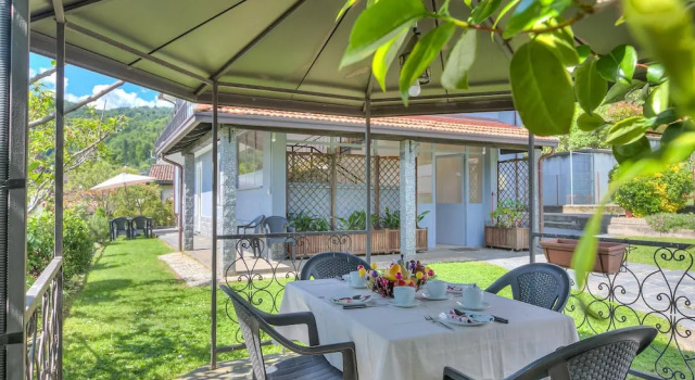 Апартаменты Zio Enry Garden Orta Lake