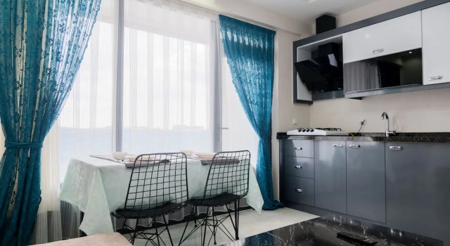 Апартаменты Luxury Merkür Hotel