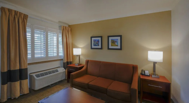 Двухместный люкс Comfort Inn Santa Cruz North