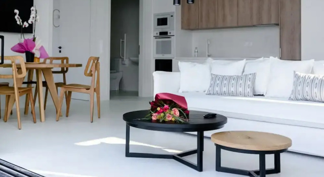 Mandevilla Hillside Luxury Villas