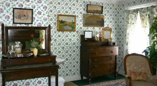 House of 1833 Bed & Breakfast & Gardens, Rezerwuj Hotel Hotele w New England z basenem, Basen