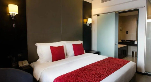 Ramada Encore Dar Es Salaam, Забронировать Отель Отели Дар-эс-Салама с бассейном, рядом с Zanzibar Ferry Terminal, Бассейн
