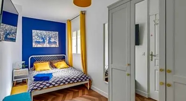 04 - Chambre confortable proche Paris et Transports avec TV WIFI, Buchen Sie Hotel Gennevilliers Asnières-sur-Seine