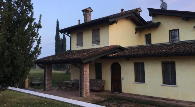 Casa Vacanze SoleLuna, Book Hotel Montichiari Lombardy