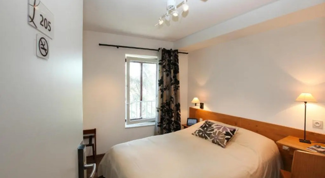Двухместный номер Standard Logis Hotel Le Nouvel