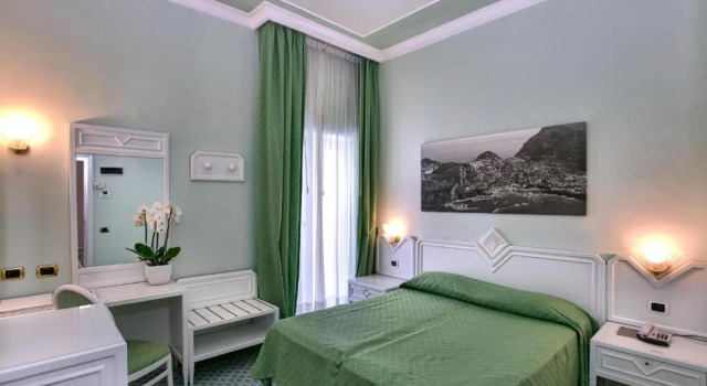 Одноместный номер Standard Grand Hotel Riviera