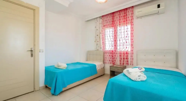 Dazzling Villa With Private Pool in Antalya, Забронировать Вилла Отели провинции Антальи с парковкой, Парковка