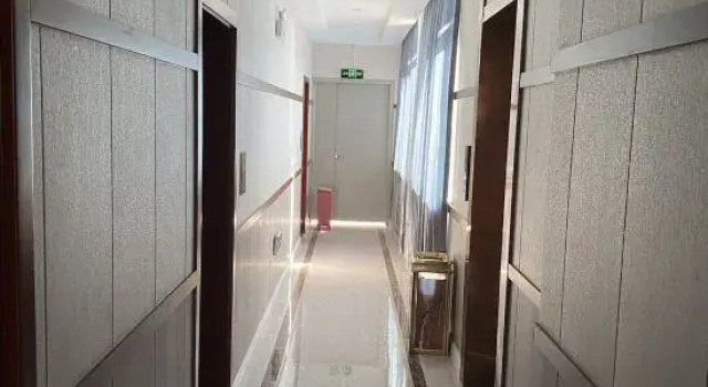 Laobai Hotel (Xishuangbanna Jinghong Gaozhuang Xishuangjing Branch), Buchen Sie Hotel Hotels in Yunnan mit Parkplatz, Parkplätze