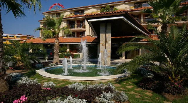 All inclusive Laguna Beach Apartaments, Забронировать Отель Отели области Бургас с бассейном, Бассейн