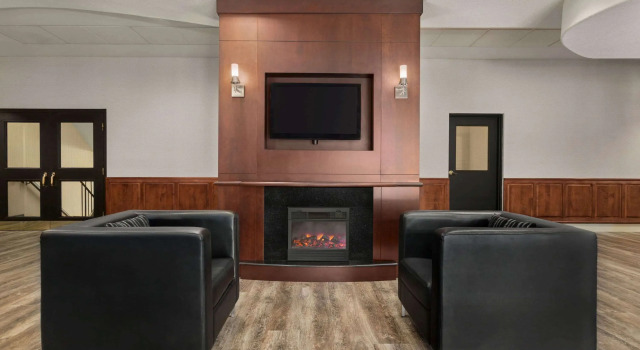 Days Inn by Wyndham Guelph, Varaa Hotelli  