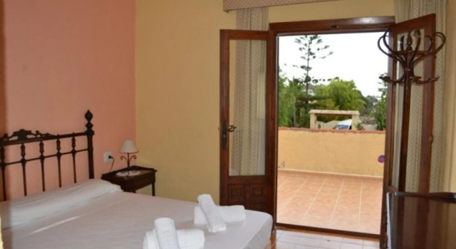 Villa - 3 Bedrooms with Pool - 104988