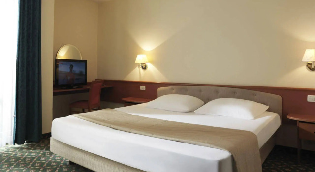 Hotel Maestoso - Lipica, Buchen Sie Hotel Sežana Karst