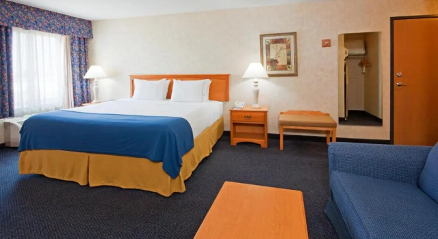 Run of House Holiday Inn Express Fargo - West Acres by IHG
