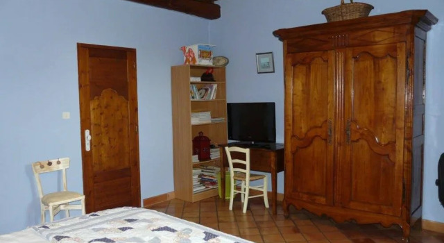 Lou Mas du Figuier, Prenota Hotel Hotel a Alvernia con parcheggio, Parcheggio