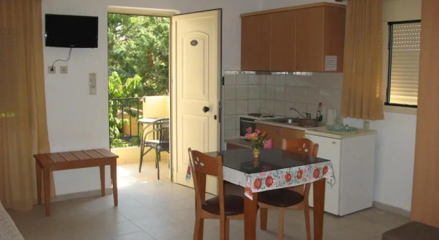 Студия Standard Fotis Studios Apartments