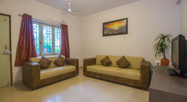 OYO 15372 Home Enticing 2BHK Benaulim, Reserva ahora Apartamento Hoteles en Lagos con aparcamiento, Aparcamiento