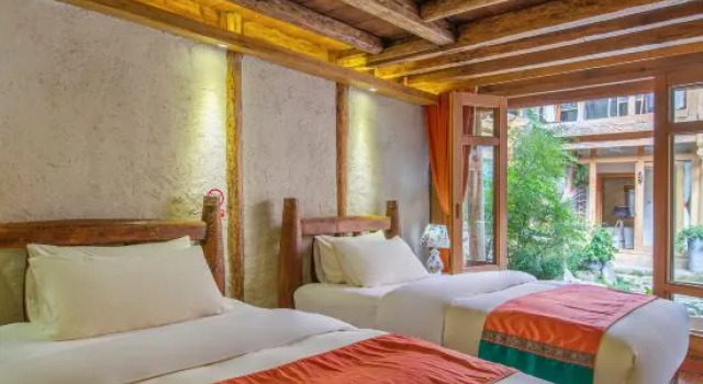 Семейный люкс Deluxe Sanse Yunhe Inn