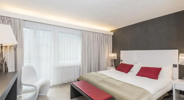Hotel Aladin, Varaa Hotelli Naters Belalp