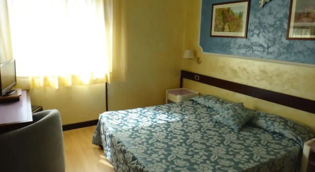 Двухместный номер Standard Benny Hotel