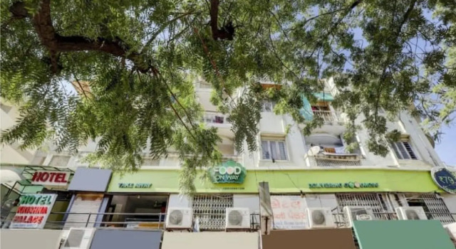 Hotel Krishna Palace Vastrapur, Boek Hotel Vastrapur 