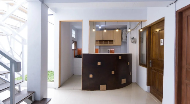 Oyo 2444 Sera House, Book Hotel Sleman Yogyakarta Province