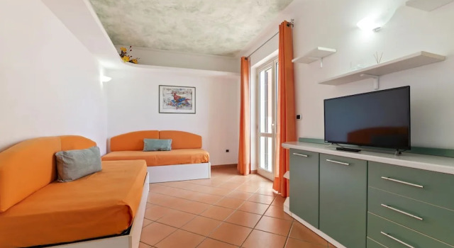 Elegant Apartment in Villammare With Sea View, Buchen Sie Ferienwohnung Villammare Cilento