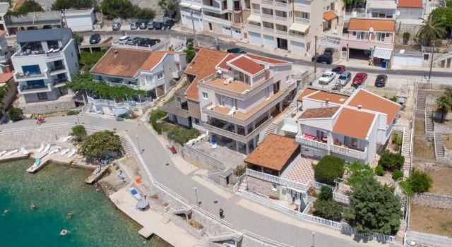 Студия Deluxe Apartments Knežević