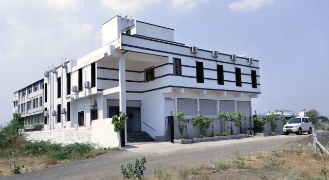 OYO 12810 Hotel Iris